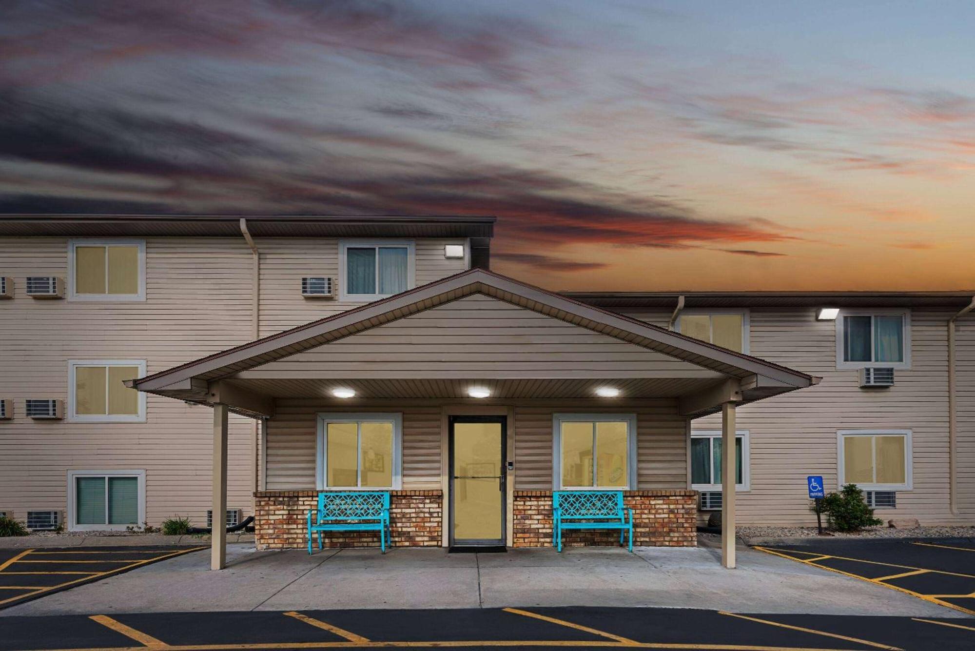 Motel Super 8 By Wyndham Council Bluffs Ia Omaha Ne Area Extérieur photo