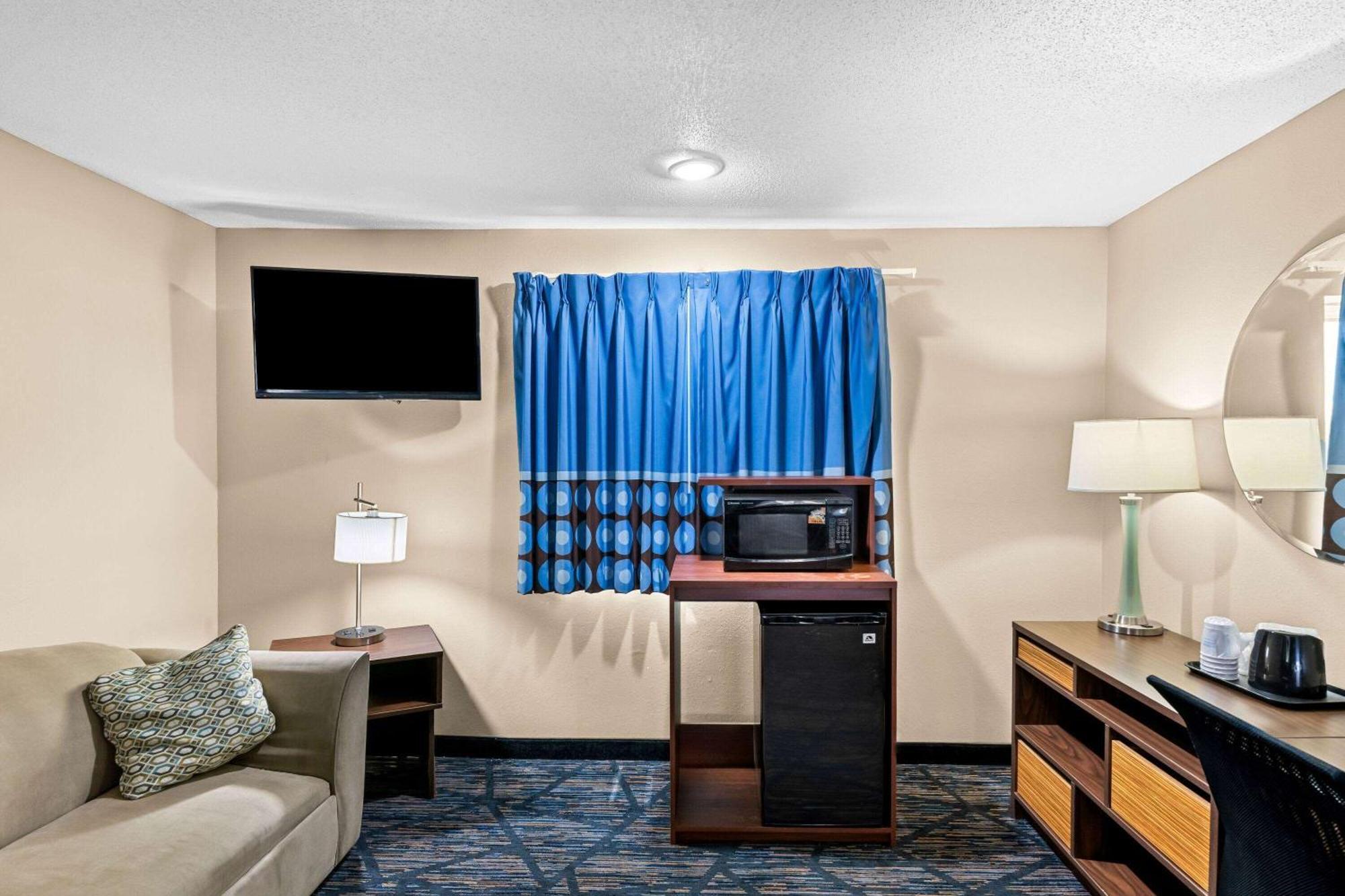 Motel Super 8 By Wyndham Council Bluffs Ia Omaha Ne Area Extérieur photo