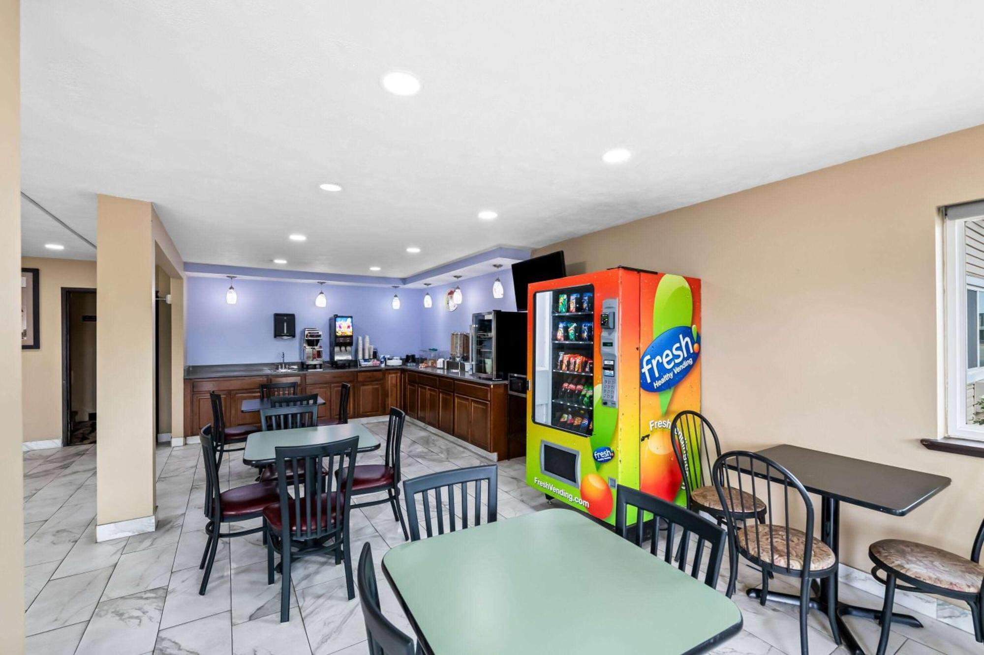Motel Super 8 By Wyndham Council Bluffs Ia Omaha Ne Area Extérieur photo